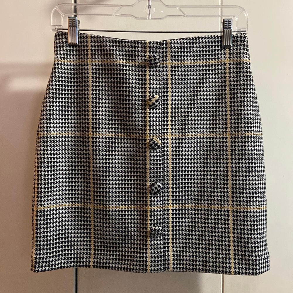 NWT plaid Sanctuary skirt with front buttons